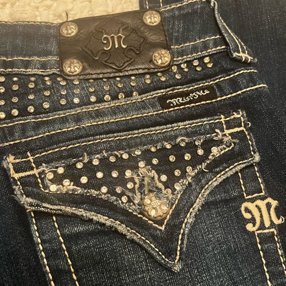 Miss Me Rhinestone Jeans - Picture 9 of 12